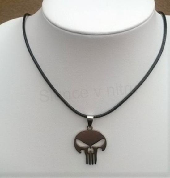 Kožený náhrdelník s nerezovým přívěškem Punisher (BD584)
