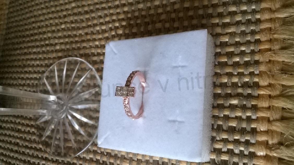 Pozlacený prstýnek Swarovski elements (BP50)