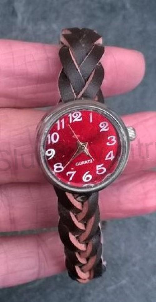 Hodinky v náramku modré (H363)