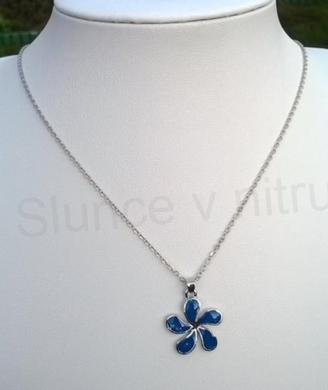 Opálový minerální náhrdelník ve tvaru pětilístku (X1289)