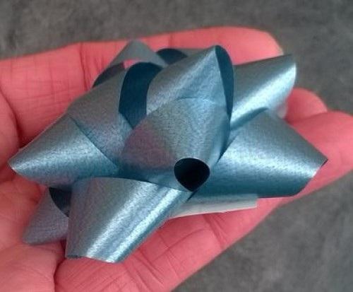 Dárková stužka, rozeta 7 cm (E671)