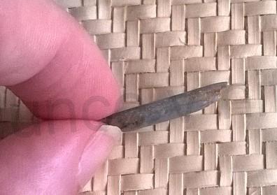 Kyanit surový 0,9 g (Brazílie) (X1354)