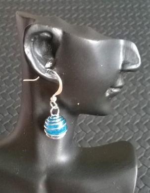 Minerální apatitové ozdobné náušnice platinové 8,2 x 8,2 mm (X1473) 