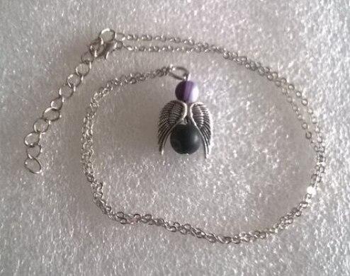 Minerální náhrdelník Anděl – achát fialový (X1500)