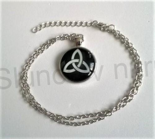 Náhrdelník s přívěškem Triquetra (BD688)