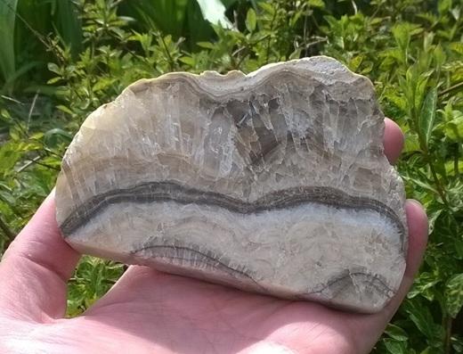 Aragonit řez 341 g (Slovenská Republika) (X1595)