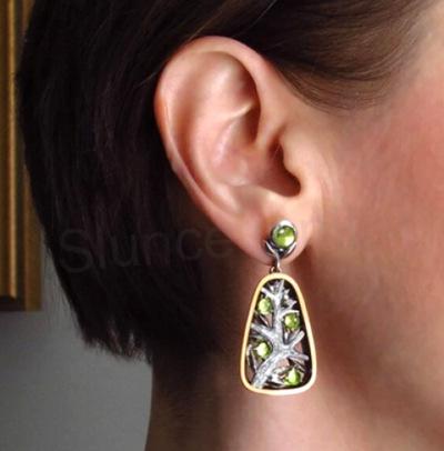 Puzetové visací vykladáné náušnice s kamínky strom (BB724)