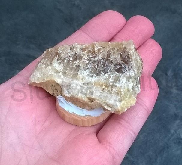 Drúza kalcitu žlutého, medového 45g (Česká Republika) (X1678)