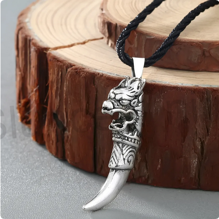 Náhrdelník s přívěškem Vlčího zubu s vlkem - zlatá (BD745)