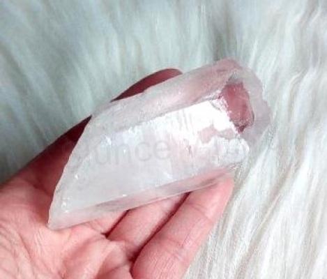 Křišťál špice 218 g (Brazilie) (X1793)