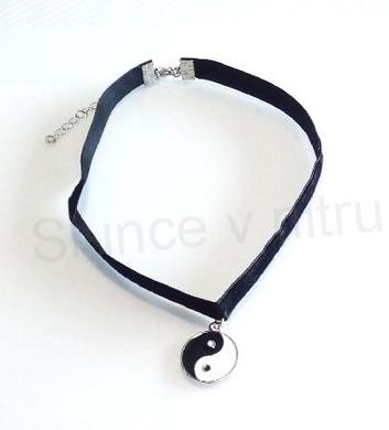 Náhrdelník choker s přívěškem jin jang (BD859)