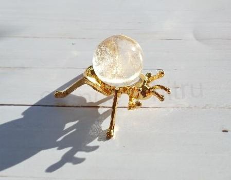 Kovový podstavec mravenec zlatý (AE49)