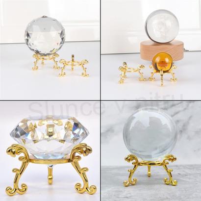 Kovový podstavec na křišťálové koule zlatý (AE51)
