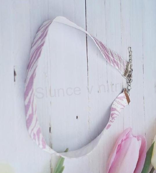 Náhrdelník choker zebra pružný krátký fialový (BD931)