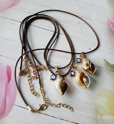 Náhrdelník pokovený přívěsek mušle, oko (BD956)