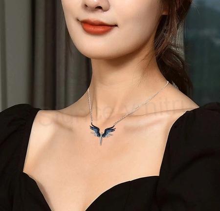 Řetízkový náhrdelník s přívěskem anděla (BD1003)