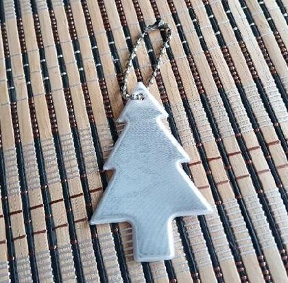 Klíčenka reflexní, fosforový stromek zelený (E1055)