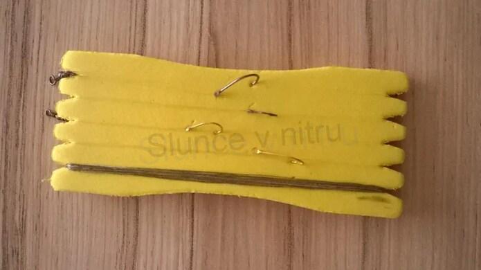 Zásobník na návazce 9,8 x 4,6 cm více barev (R8)