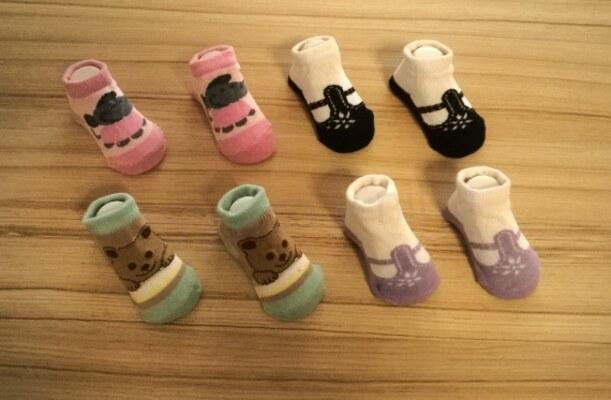 Kojenecké ponožky v dárkovém balení multipack 4 páry v balení (W25)