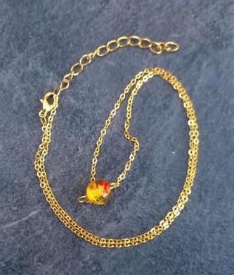 Náhrdelník s přívěškem Jantaru Resin kulička (X155)