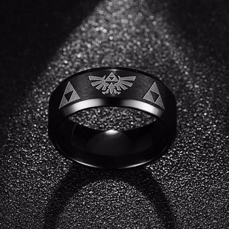 Pánský černý prsten z chirurgické oceli s ornamenty (BP262)