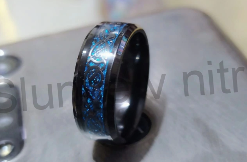 Pánský černý prsten z chirurgické oceli a karbitu wolframu (BP283)