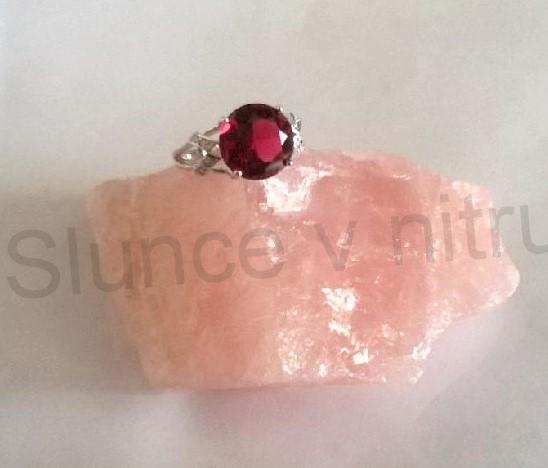 Postříbřený prsten s křišťály swarovski element (BE150)