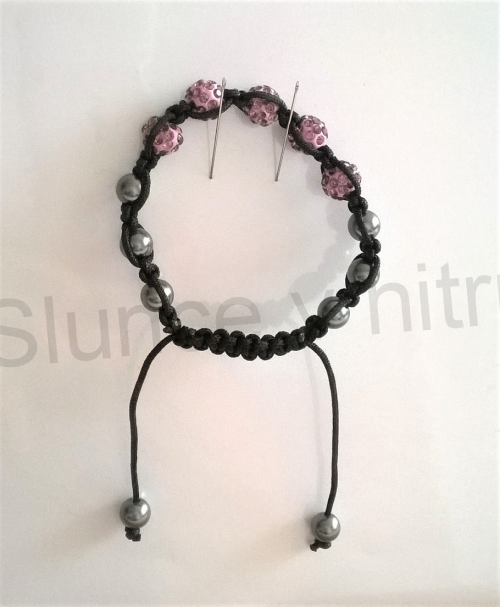 Náramek shamballa s pave korálků Swarovski tmavě růžové (BC448)