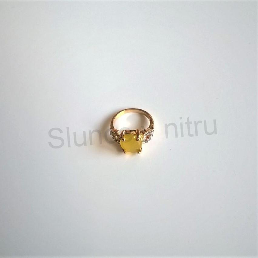 Prsten s polodrahokamenem Kočičí oko a zirkony (BP88)