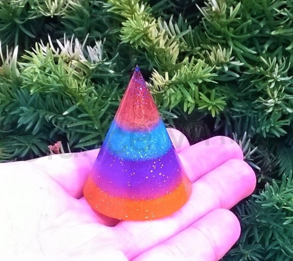 Orgonitový kužel - hřejivá duha 5x4,1 cm (PP60)