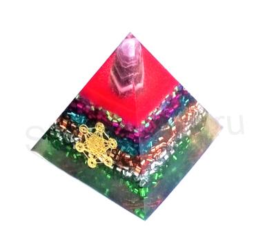 Orgonitová pyramida -  čakrová s ametystem 6,7 x 6,1 cm (PP79)