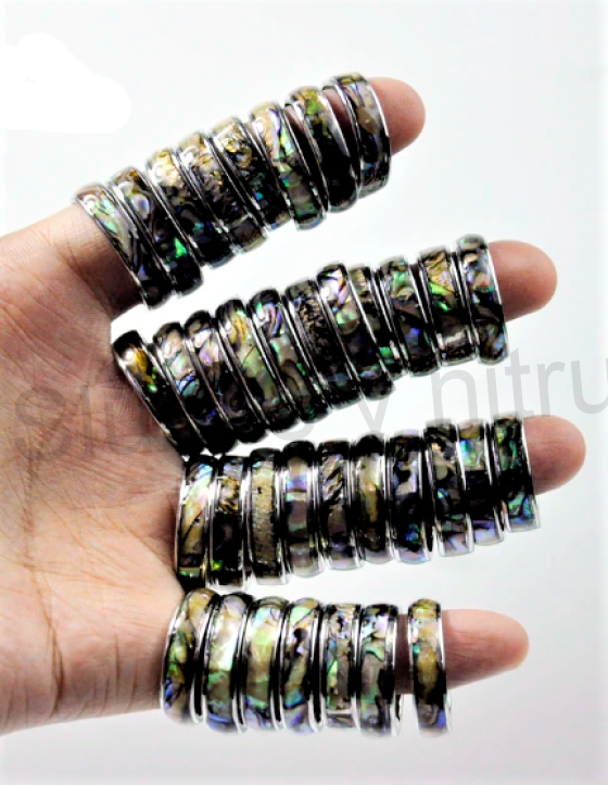 Prsten z chirurgické oceli a přírodní mušle Paua (BP343)