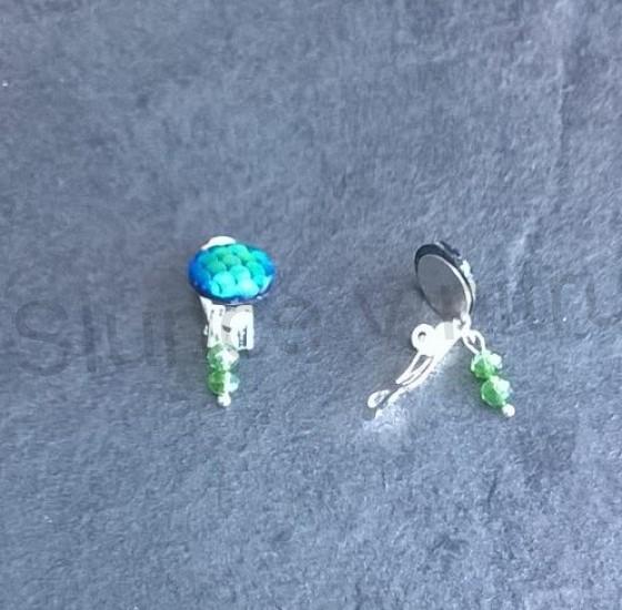 Náušnice klipsy s dračím vzorem měnicí a swarovski korálky 1,2 x 3 cm (BB533)