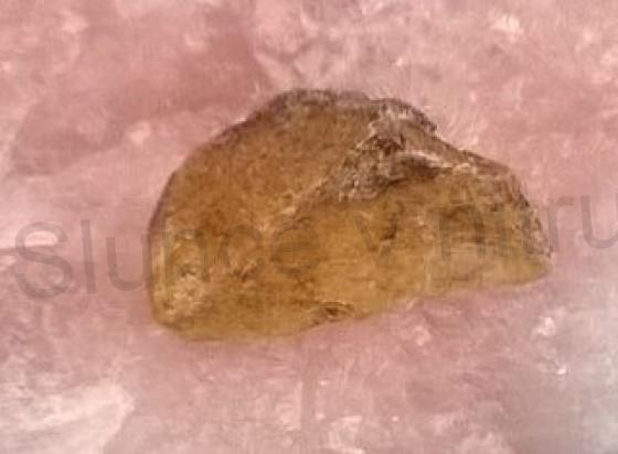 Jantar kopál surový přírodní 3,4 g (X638)