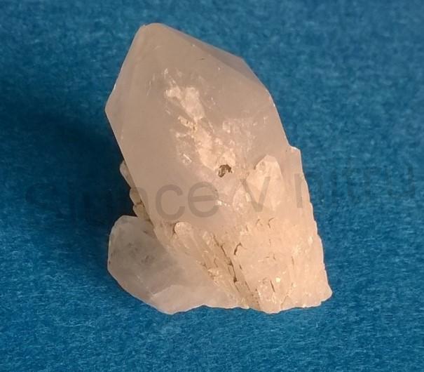 Křišťál špice se spojením křemene 33,7 g (Madagaskar) (X943)