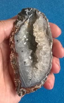 Achát peříčkový - geoda 170 g - (Brazílie)  (X953)