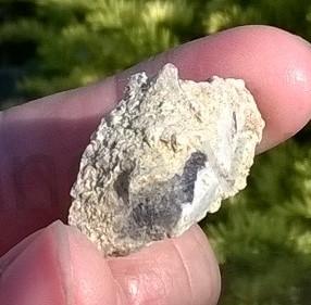 Ametyst surový 8,9 g (Česká republika) (X970)