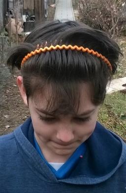 Čelenka z vlnek černá (H323)