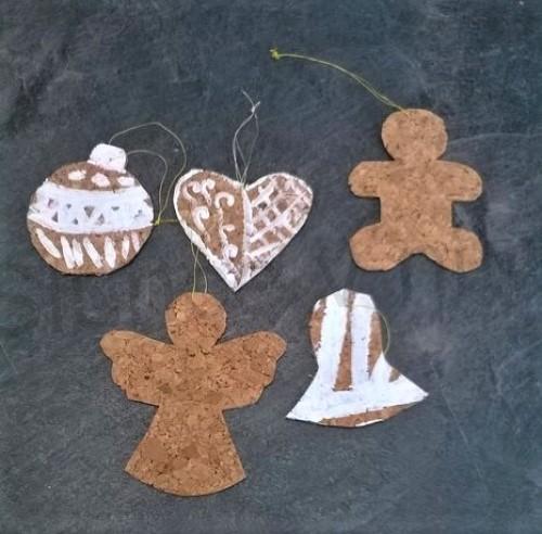 Vánoční korkové ozdoby na zavěšení 10 kusů (V71)