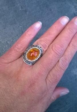 Minerální postříbřený prsten s Jantarem (X1236)