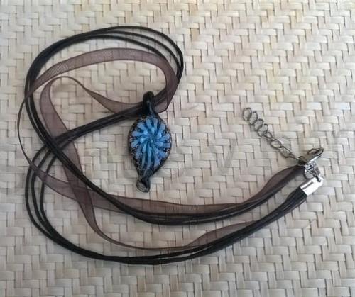 Náhrdelník slza, kapka z Lampglas skla (BD624)