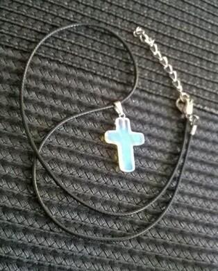 Minerální náhrdelník Opalit kříž (X1365)