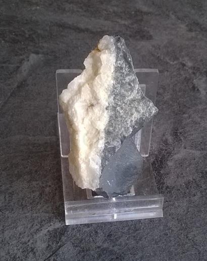 Drúza kalcitu 30 g (Česká Republika) (X1381)