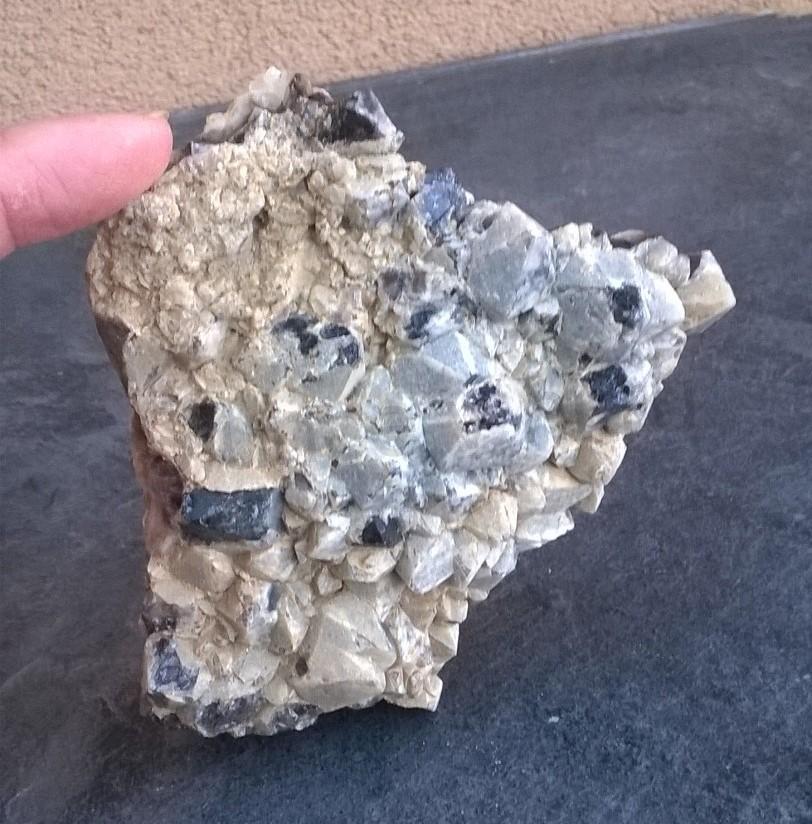 Drúza Morionu s ametystem 450 g (Česká Republika) (X1463)