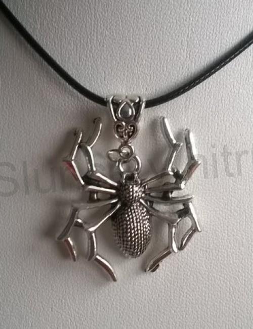 Náhrdelník s pavoučkem (BD695)