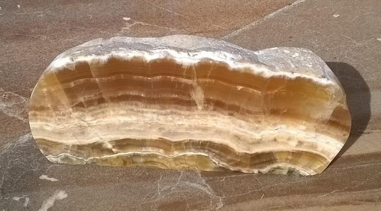 Aragonit řez 435g (Slovenská Republika) (X1580)