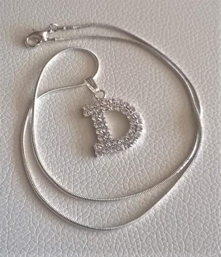 Řetízkový náhrdelník s písmenem a čirými zirkony - více písmen (BD722)