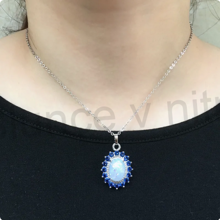 Postříbřený náhrdelník Opál se zirkony (X1712)