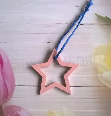 Dřevěné výřezy - závěsná ozdoba hvězdička růžová 3 kusy v balení (V179)