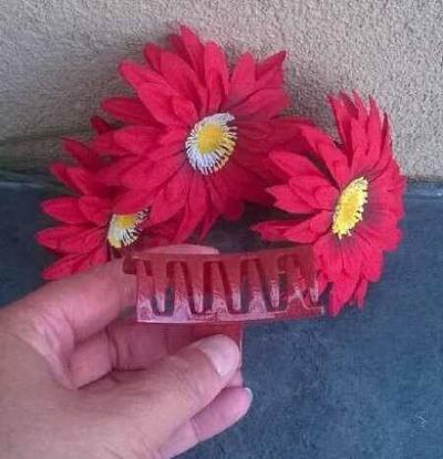 Střední skřipec do vlasů 7 x 3,9 cm růžový tmavý (H524)